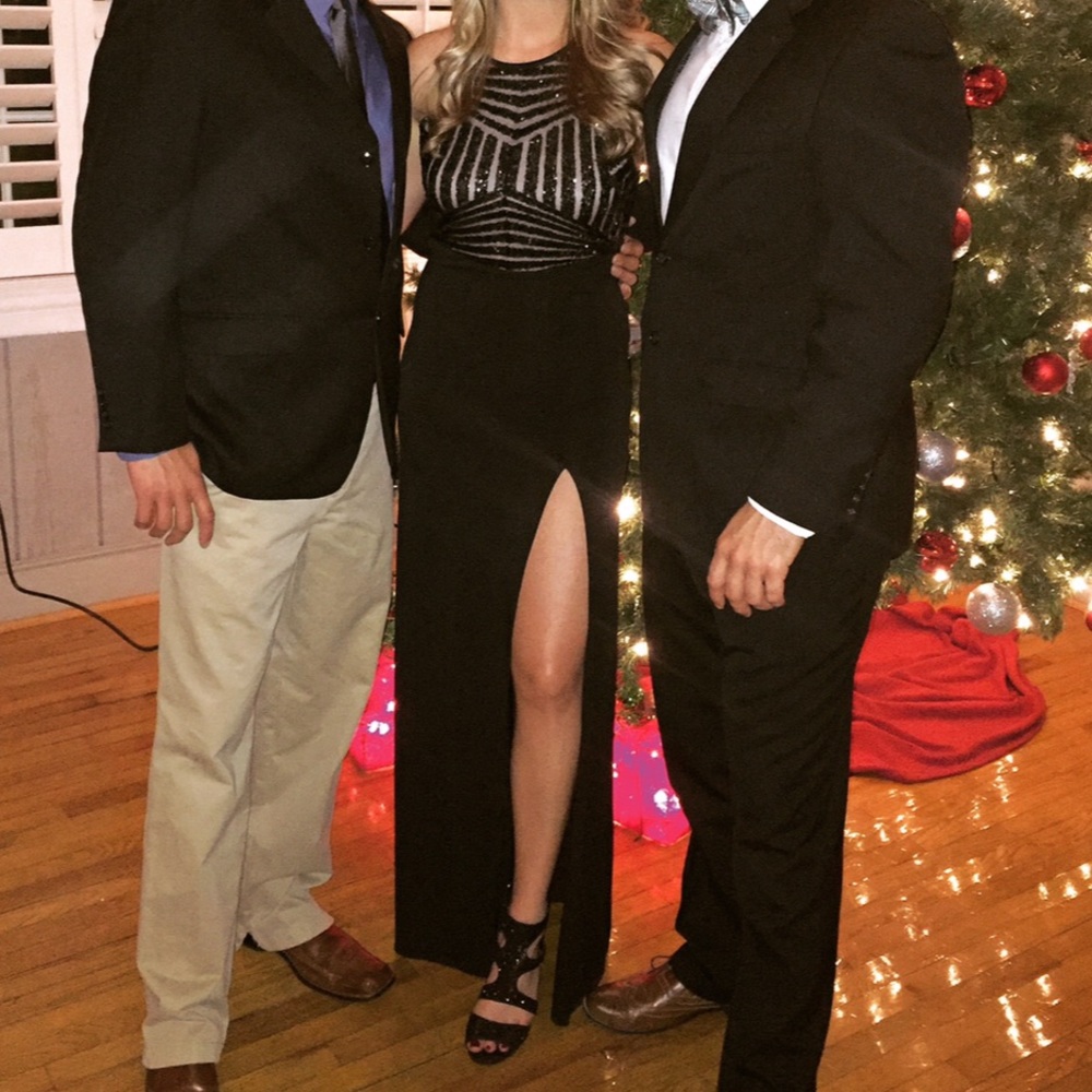 Formal Black Floorlength Dress